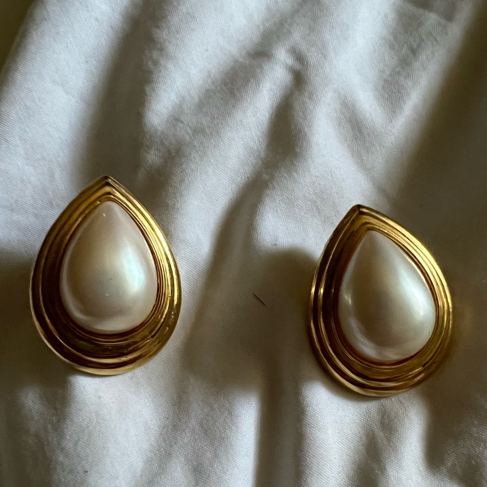 Vintage Marvella signed earrings